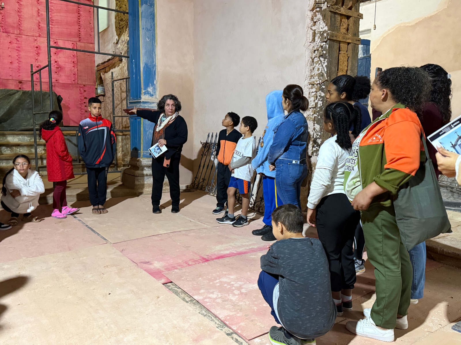 Ação de Educação Patrimonial promove reflexão sobre memória, arte e preservação na Capela de Santana